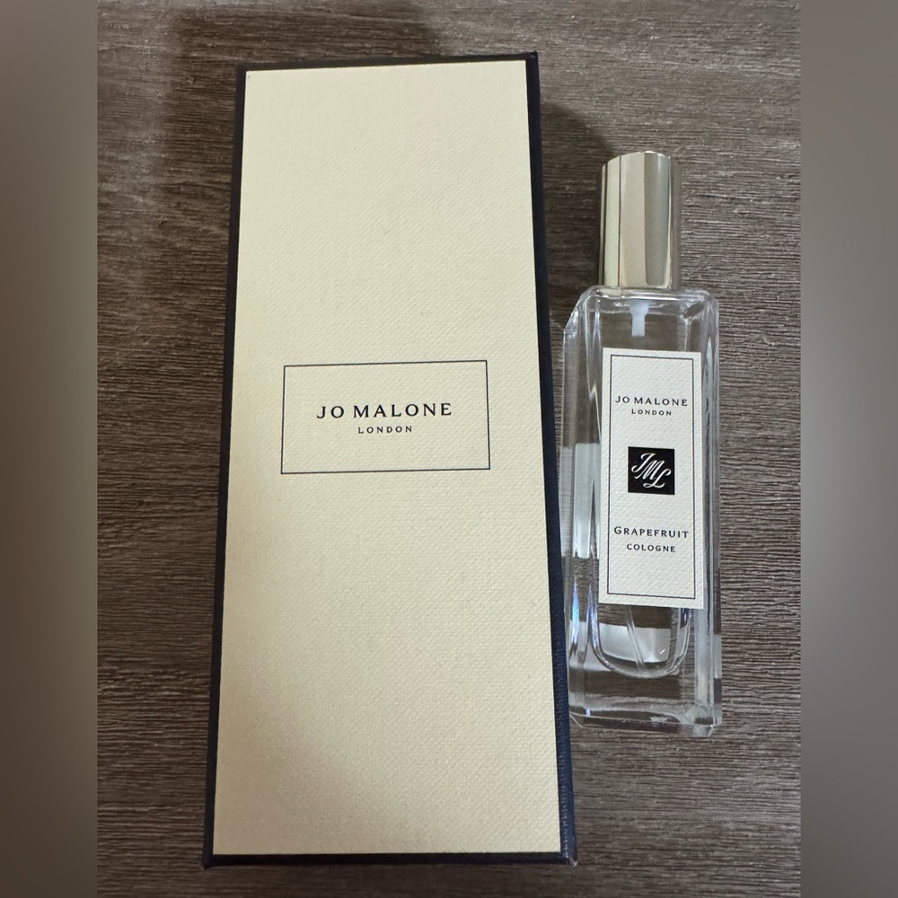 Jo Malone Grapefruit Cologne with Cream Box and Silver Cap